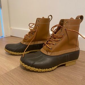 LL Bean women’s bean boots, size 8